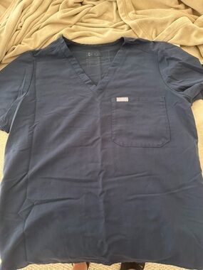 Figs Night Sky Catarina Scrub Top Size small